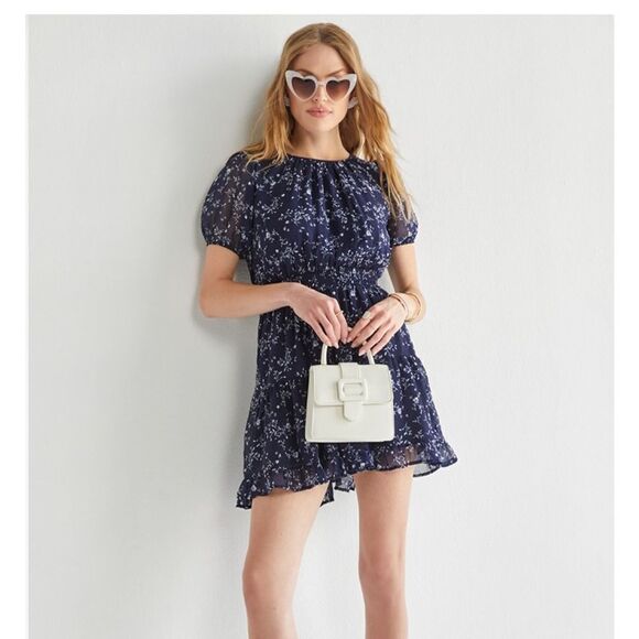 Francesca’s dress - Picture 2 of 6